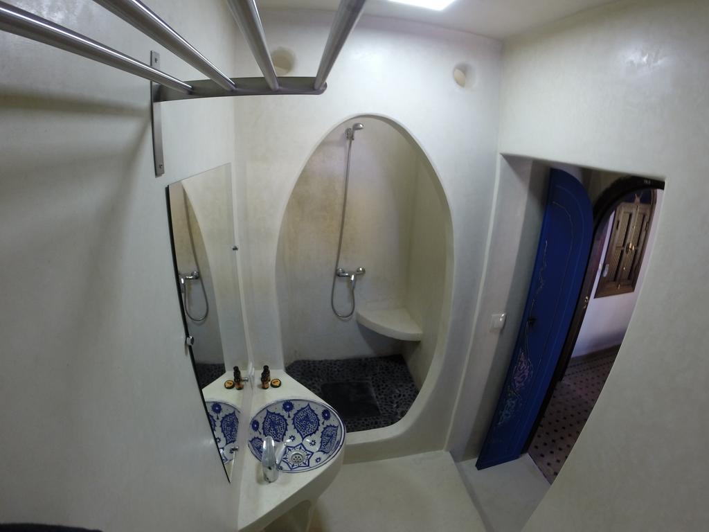 舍夫沙万兹图那传统庭院住宅 客房 照片
