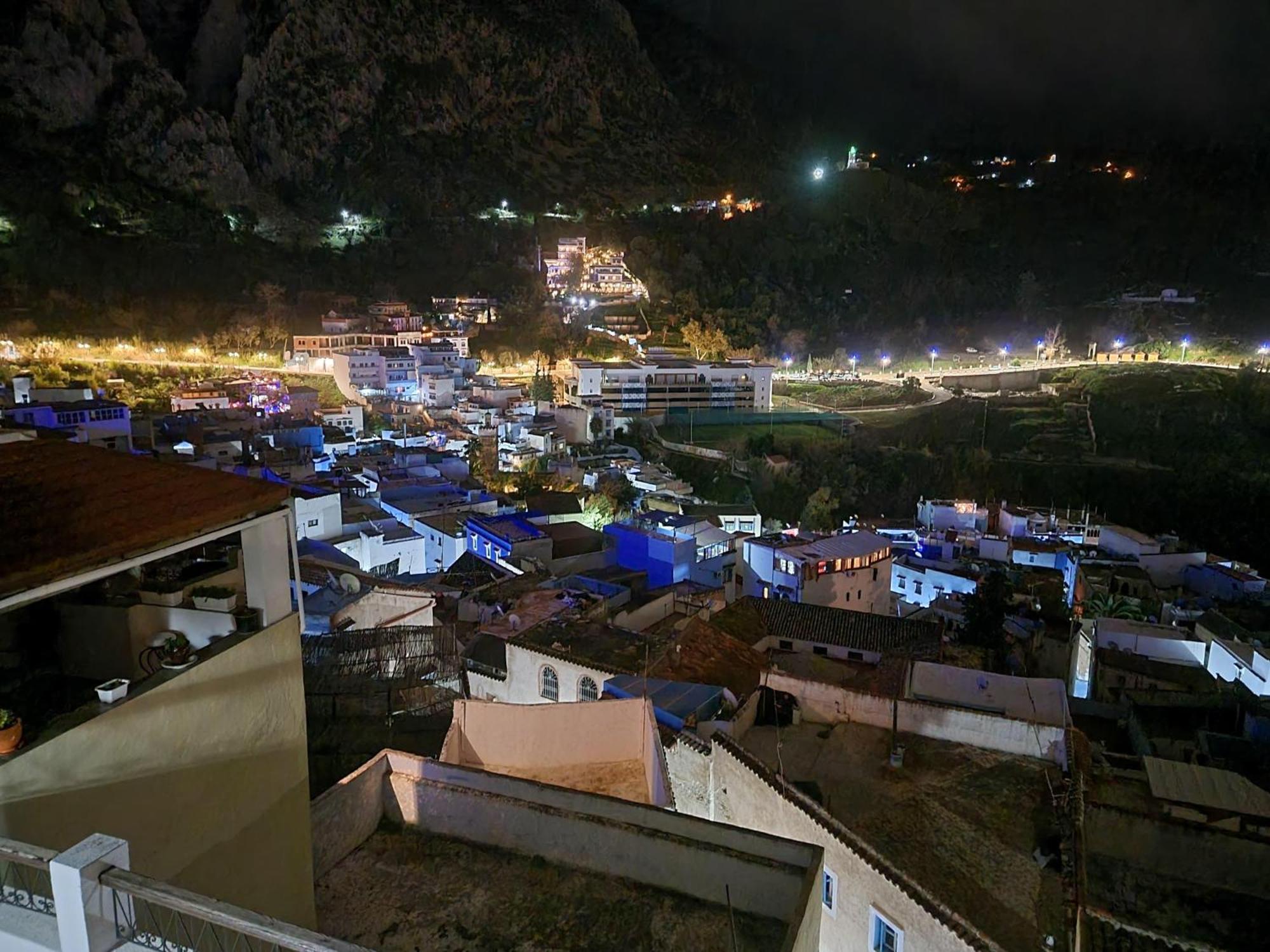 舍夫沙万兹图那传统庭院住宅 外观 照片